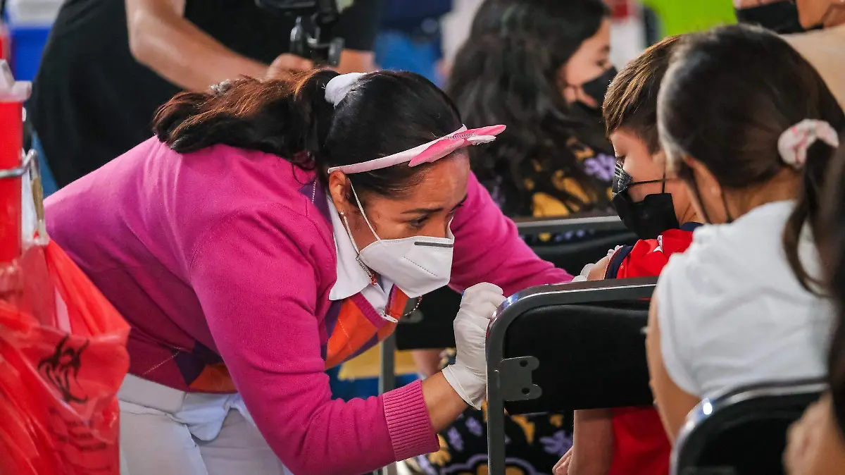 Reacción de vacuna en niños